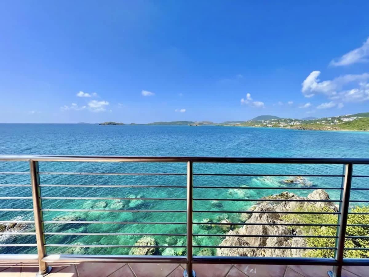 Cottage At Oceanfront Villa With Pool East End  Extérieur photo