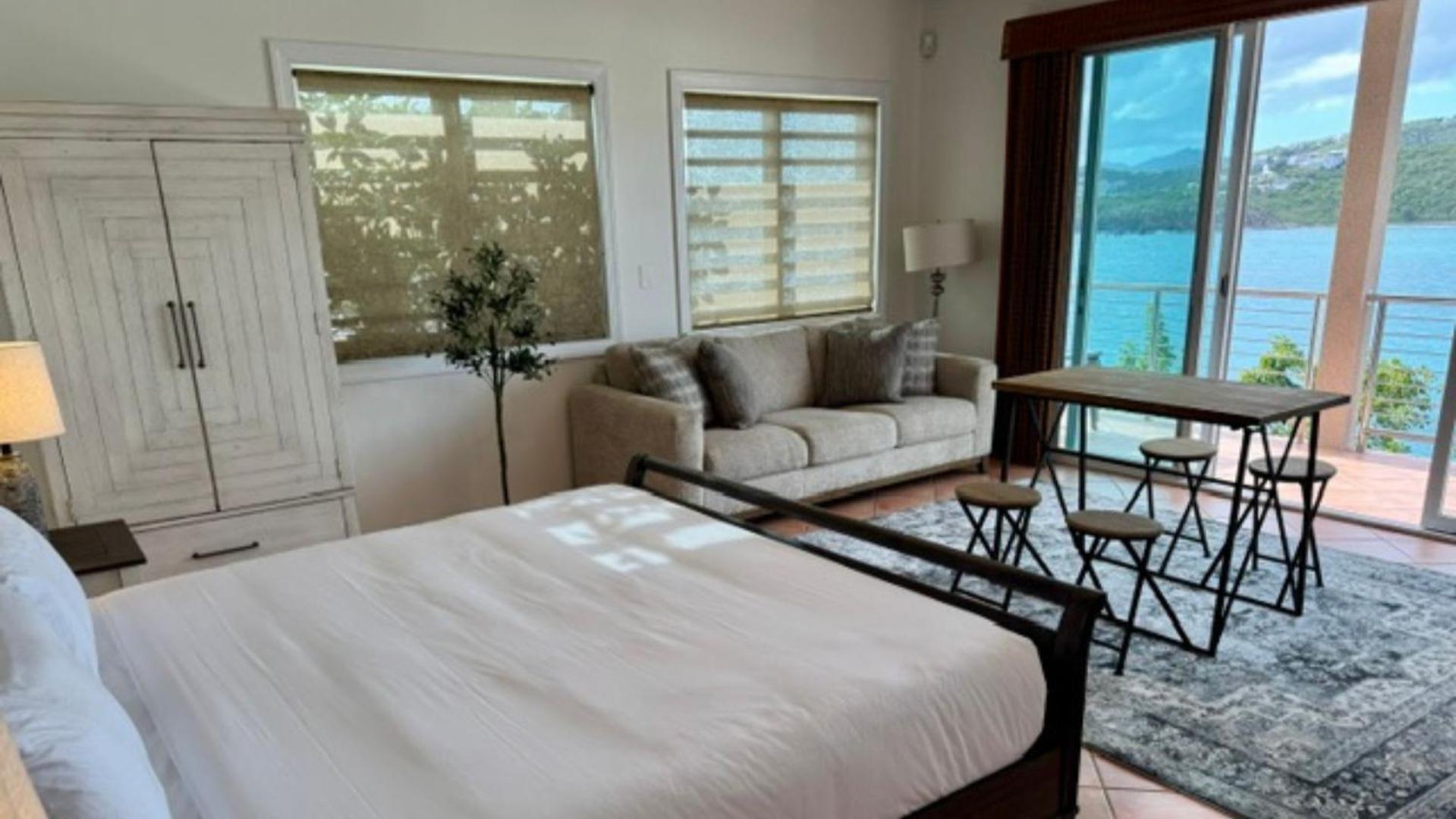 Cottage At Oceanfront Villa With Pool East End  Extérieur photo